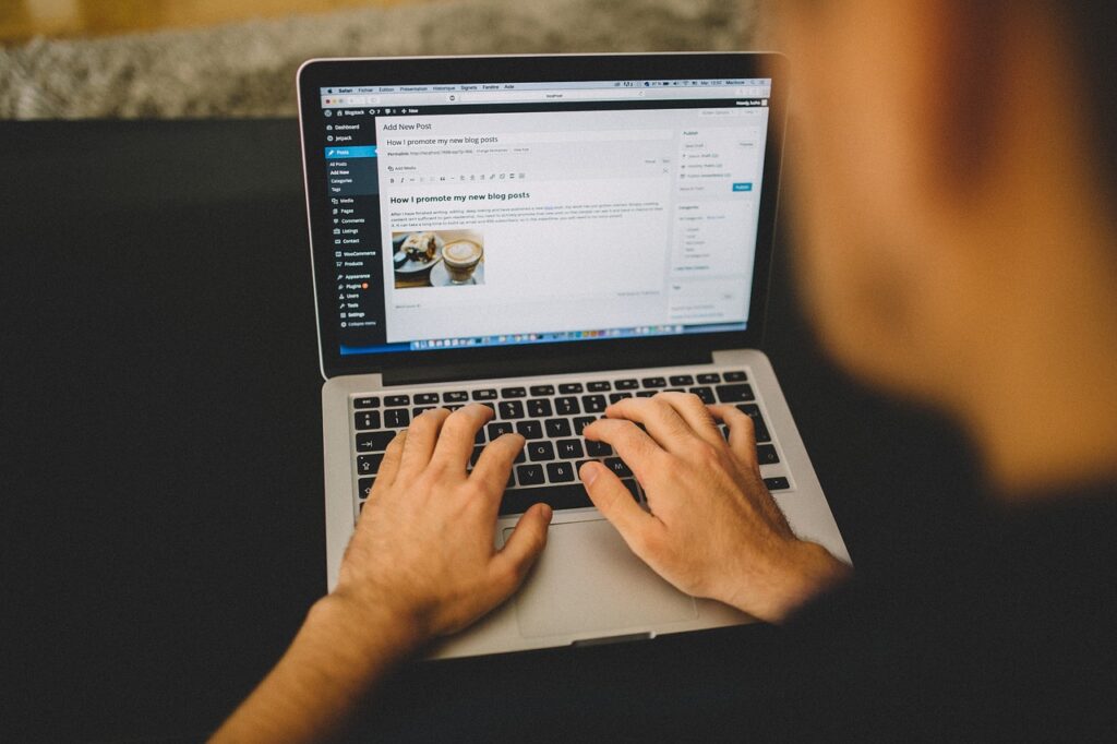 Webdesign och hemsideuppdatering via WordPress och Squarespace